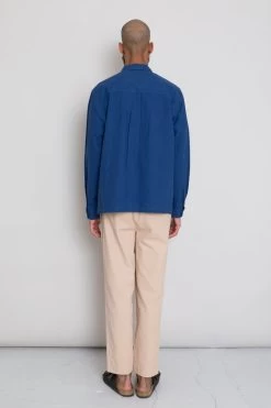 Patch Overshirt - Blue Crinkle 15 Patch Overshirt - Blue Crinkle -Folk Store AW24preMarcelostyledshots 437