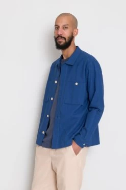 Patch Overshirt - Blue Crinkle 16 Patch Overshirt - Blue Crinkle -Folk Store AW24preMarcelostyledshots 439