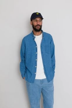 Relaxed Fit Shirt - Linen Indigo 19 Relaxed Fit Shirt - Linen Indigo -Folk Store AW24preMarcelostyledshots 557