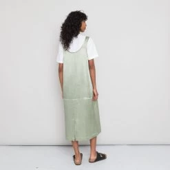 Slip Dress Women's - Pistachio Satin -Folk Store PRODUCT SLOT 3 921636 6C9EBFC92CBC166DC5549507C9F777E6FB27BB4AEEC7C8F13A98333703A8E4292CB3DA20DFDD7D11082A43403D4EFCE3607A14E27A2E53396F2093A97EA3D545