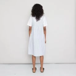 Patch Pocket Dress Women's - Cornflower Ecru Stripe -Folk Store PRODUCT SLOT 3 921641 6C9EBFC92CBC166DC5549507C9F777E6FB27BB4AEEC7C8F13A98333703A8E4292CB3DA20DFDD7D11082A43403D4EFCE3607A14E27A2E53396F2093A97EA3D545