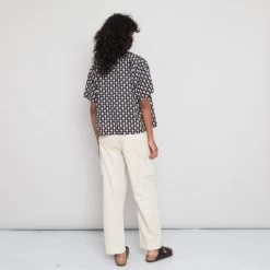 Short Sleeve Soft Collar Shirt Women's - Black Spade Voile -Folk Store PRODUCT SLOT 3 921666 6C9EBFC92CBC166DC5549507C9F777E6FB27BB4AEEC7C8F13A98333703A8E4292CB3DA20DFDD7D11082A43403D4EFCE3607A14E27A2E53396F2093A97EA3D545