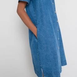 Shirt Dress - Denim -Folk Store PRODUCT SLOT 4 921635 6C9EBFC92CBC166DC5549507C9F777E6FB27BB4AEEC7C8F13A98333703A8E4292CB3DA20DFDD7D11082A43403D4EFCE3607A14E27A2E53396F2093A97EA3D545