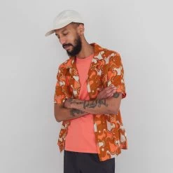 SS Soft Collar Shirt - Coil Print Ochre 10 SS Soft Collar Shirt - Coil Print Ochre -Folk Store PRODUCT SWATCH 895968 6C9EBFC92CBC166DC5549507C9F777E6FB27BB4AEEC7C8F13A98333703A8E4292CB3DA20DFDD7D11082A43403D4EFCE3607A14E27A2E53396F2093A97EA3D545