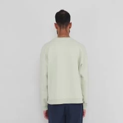 Prism Sweat - Light Olive 10 Prism Sweat - Light Olive -Folk Store PRODUCT SWATCH 895995 6C9EBFC92CBC166DC5549507C9F777E6FB27BB4AEEC7C8F13A98333703A8E4292CB3DA20DFDD7D11082A43403D4EFCE3607A14E27A2E53396F2093A97EA3D545